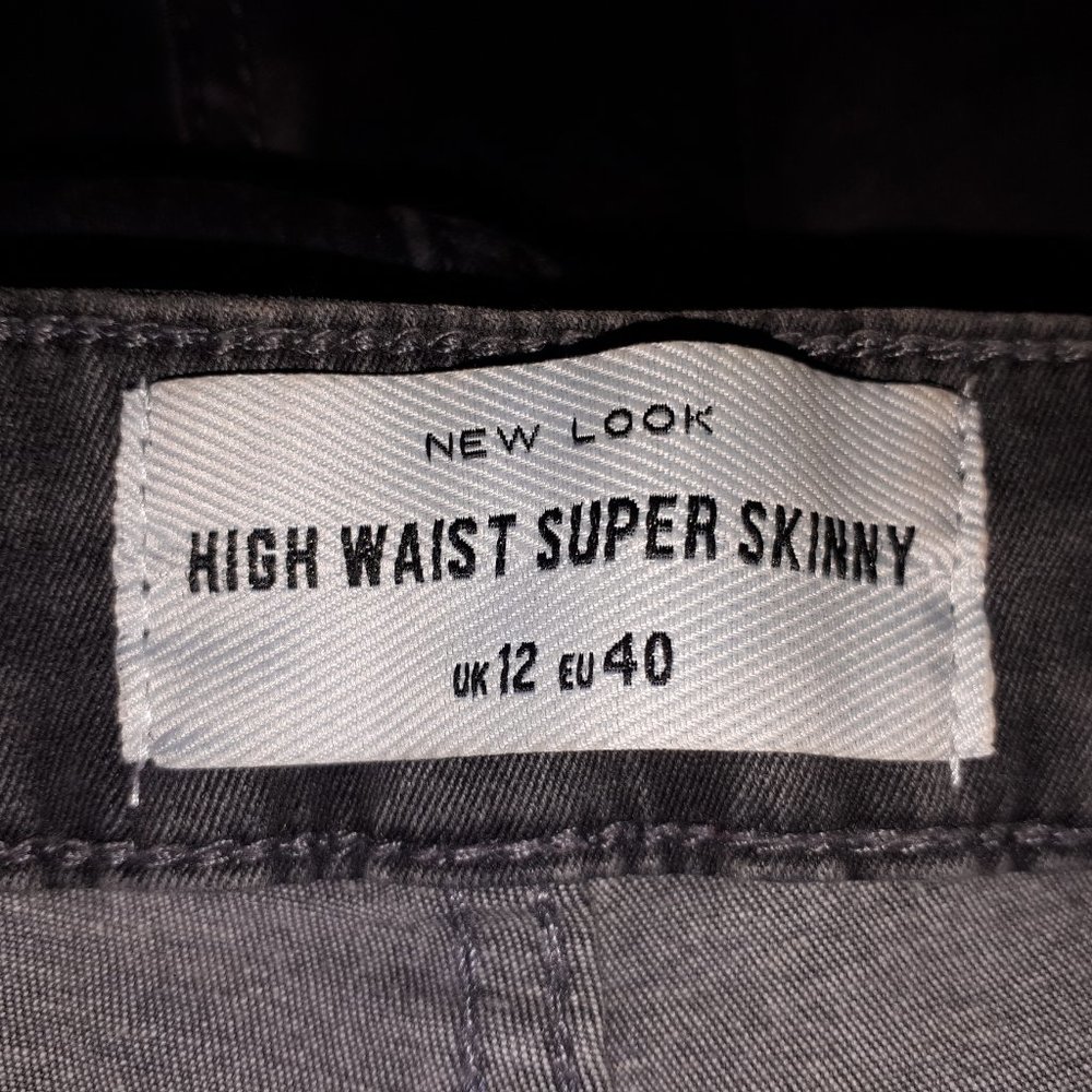 Jeans - Picture 4 of 4